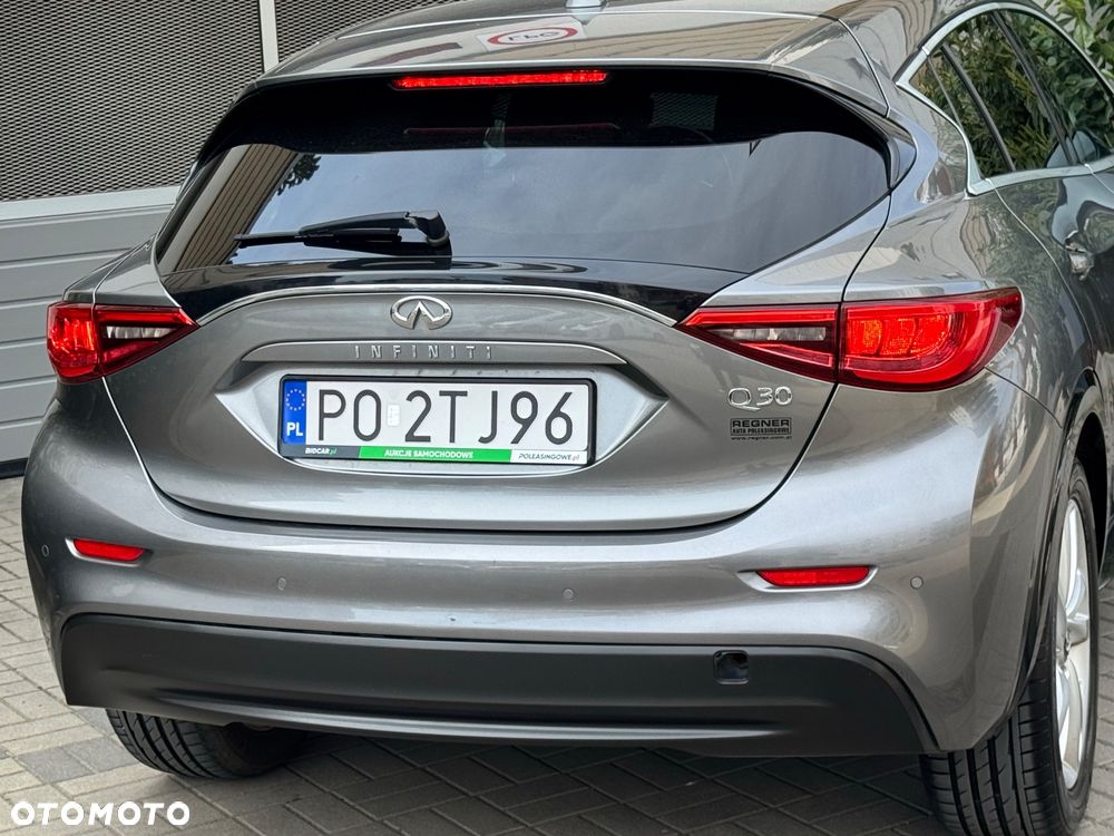 Infiniti Q30 1.5d Premium - 12
