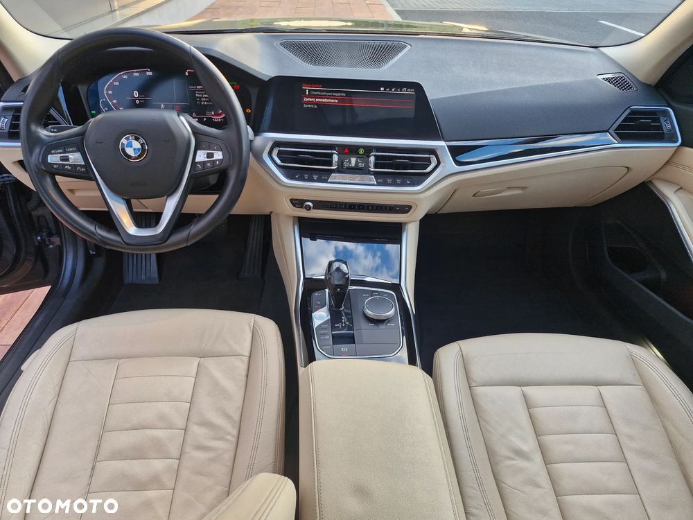 BMW Seria 3 320d Edition M Sport Shadow - 22