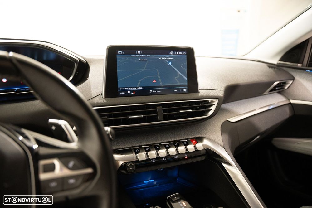 Peugeot 5008 1.2 PureTech Allure EAT8 - 12