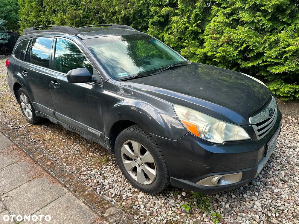 Subaru Outback - 1