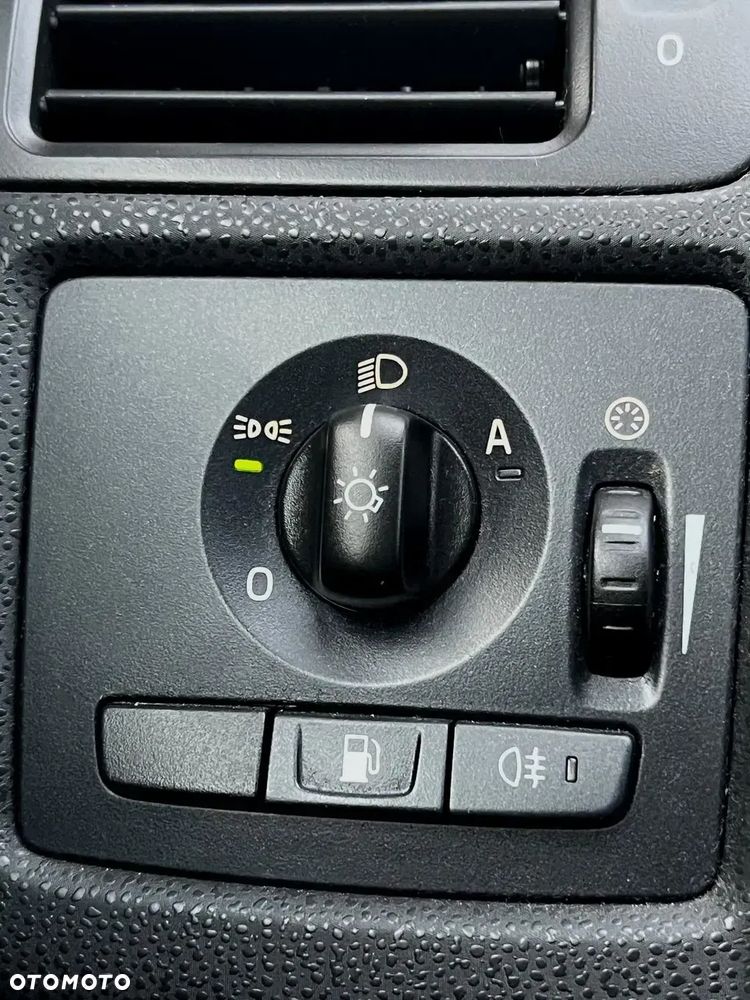 Volvo C30 D3 R-Design - 21