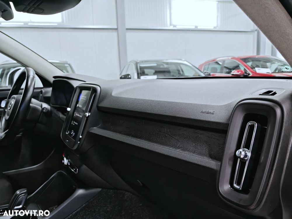 Volvo XC 40 T3 AT8 Momentum - 10