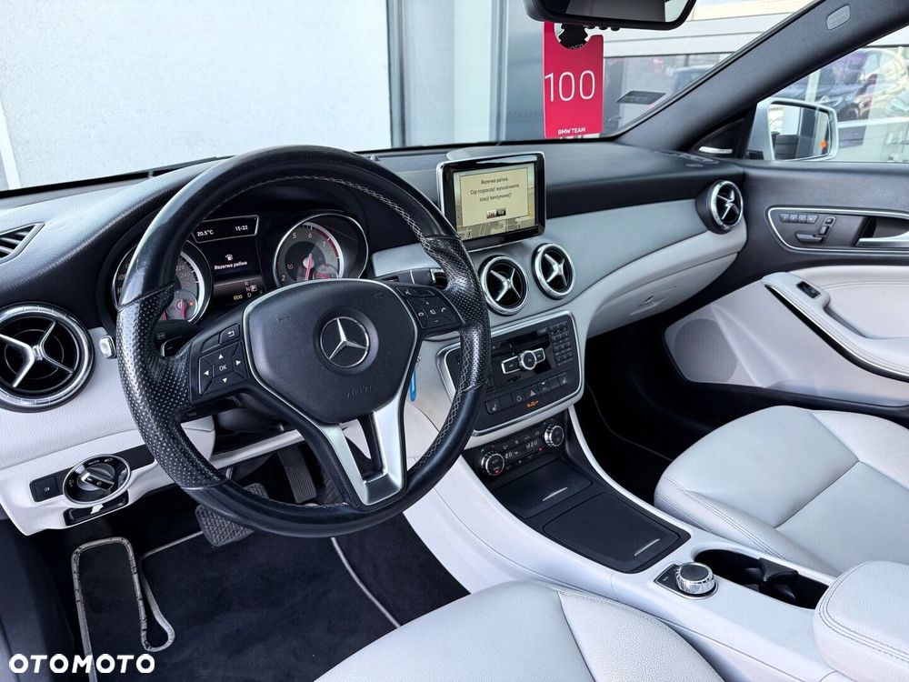 Mercedes-Benz CLA - 22