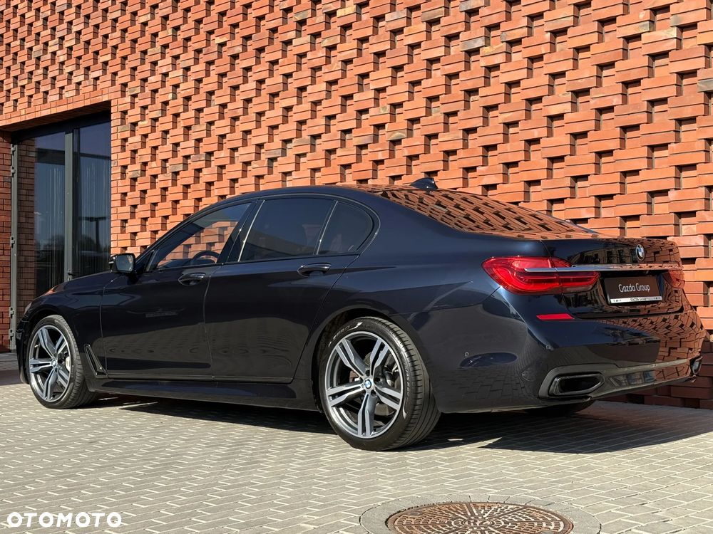 BMW Seria 7 750d xDrive sport - 6