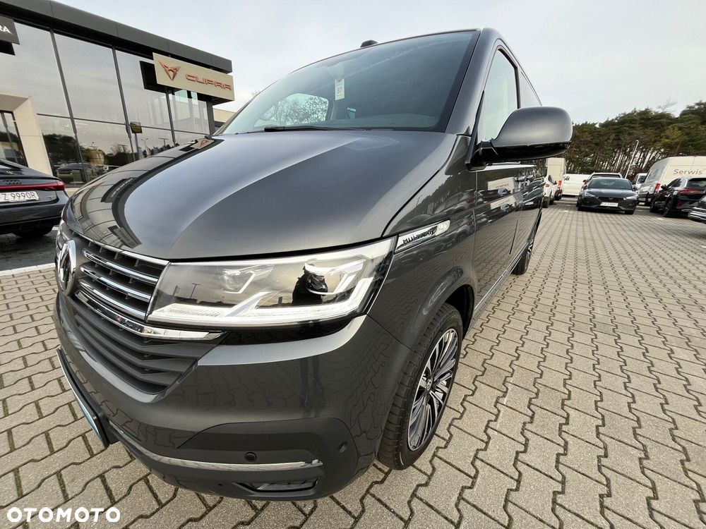 Volkswagen Multivan - 10