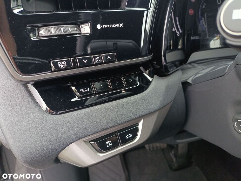 Lexus RX - 24
