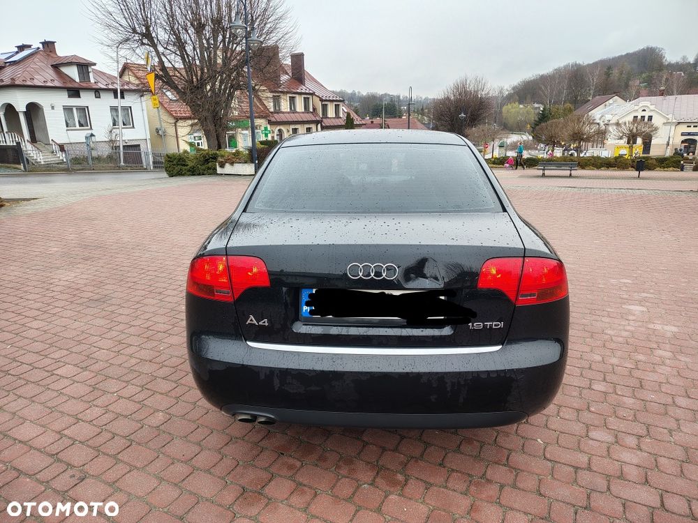 Audi A4 Avant - 4