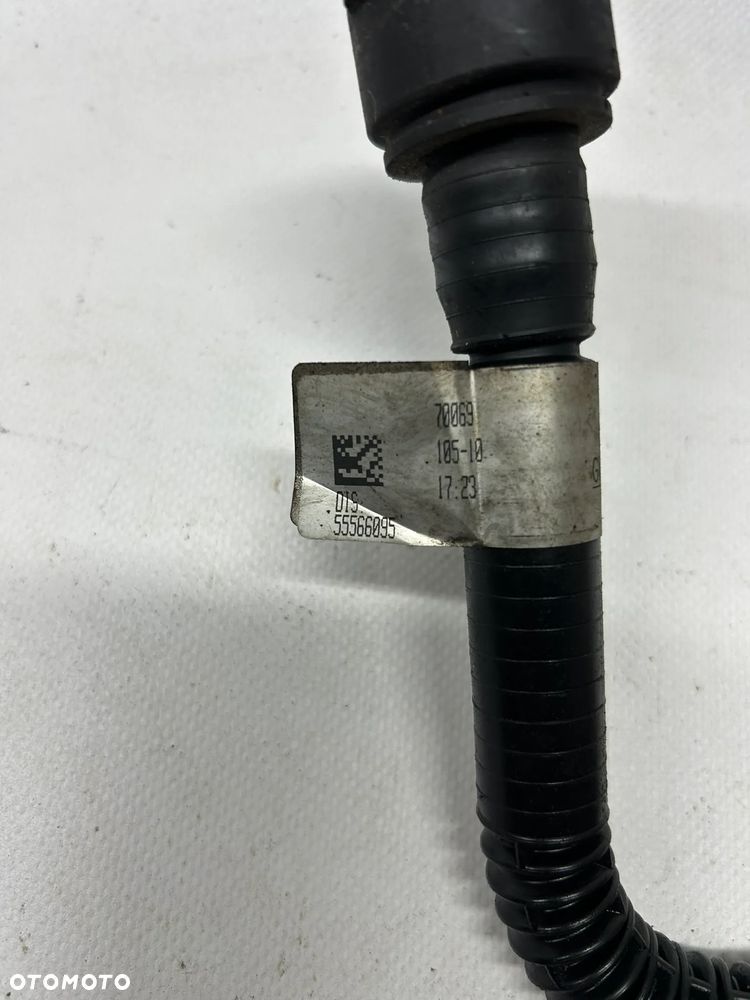 Saab 954 NG Rurka rura przewód chłodnicy oleju Zafira C Insignia A 2.0 Cdti 55566095 - 2