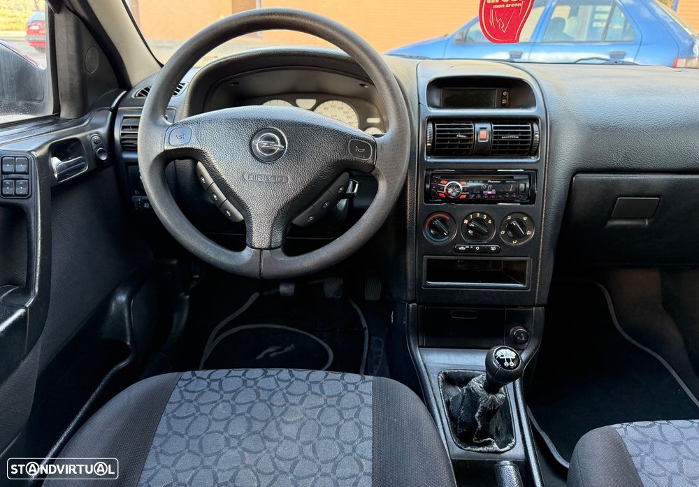 Opel Astra 1.4 Sport - 20