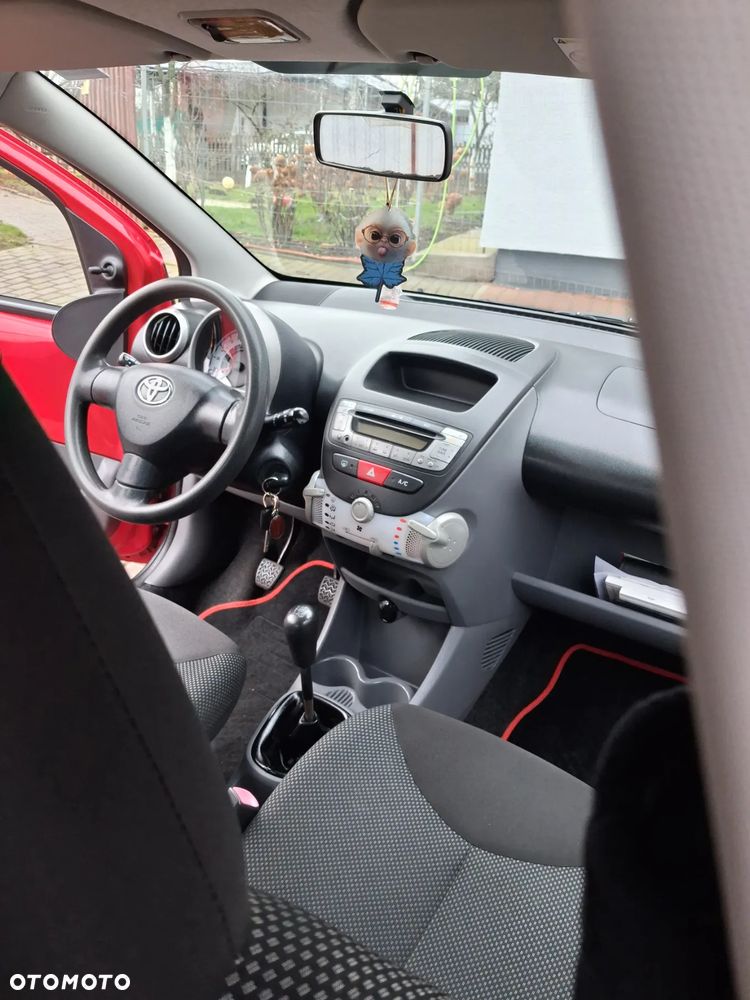 Toyota Aygo - 8