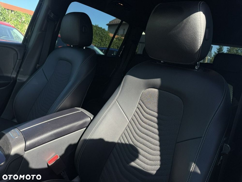 Mercedes-Benz GLB 200 7G-DCT - 6
