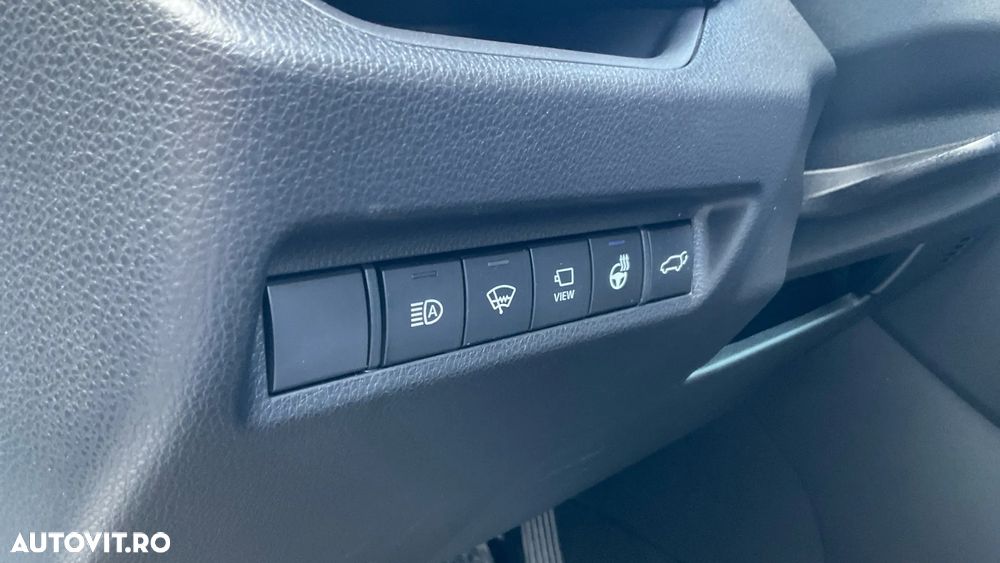 Toyota RAV4 2.0P CVT AWD Luxury - 34