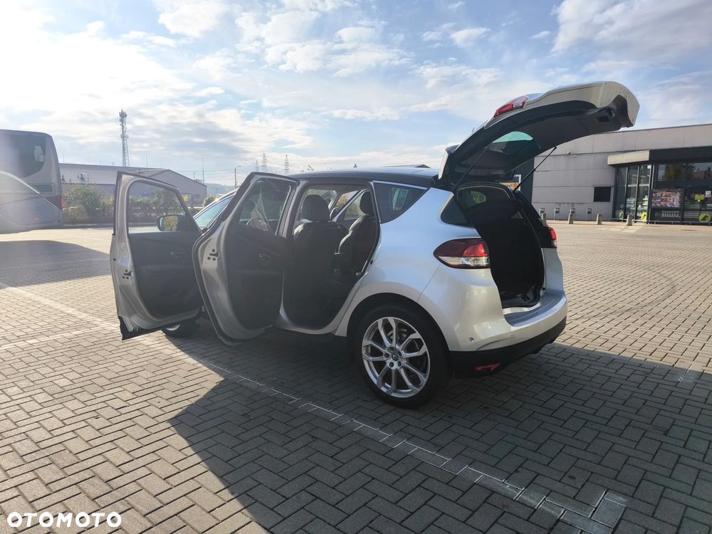 Renault Scenic - 13