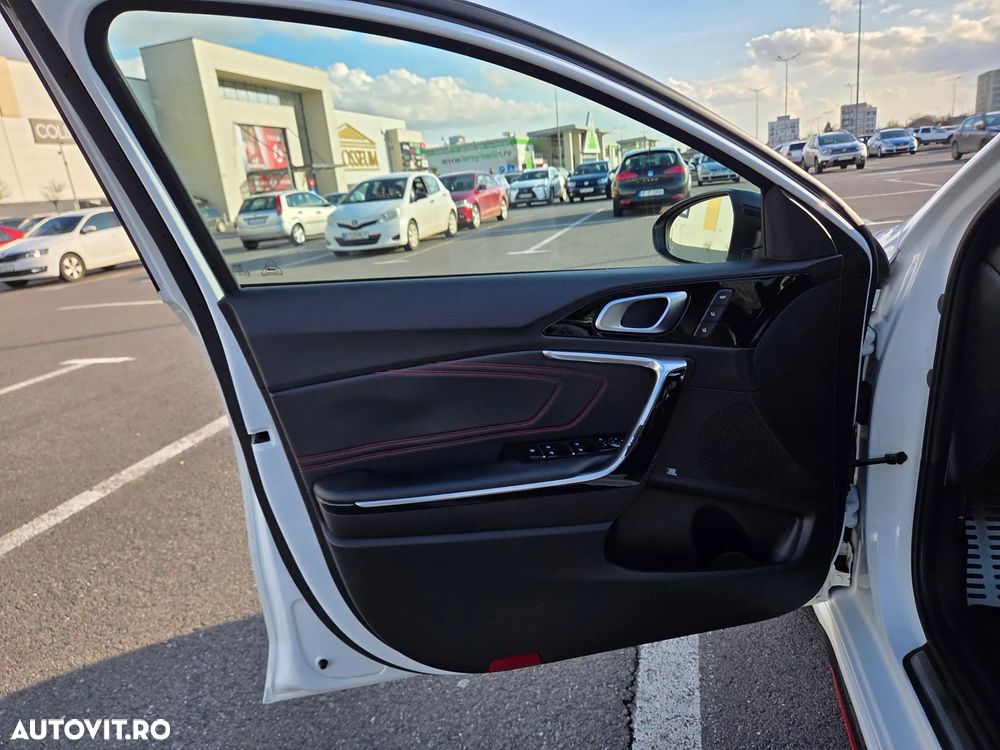 Kia Ceed 1.6 T-GDI DCT7 OPF GT - 11