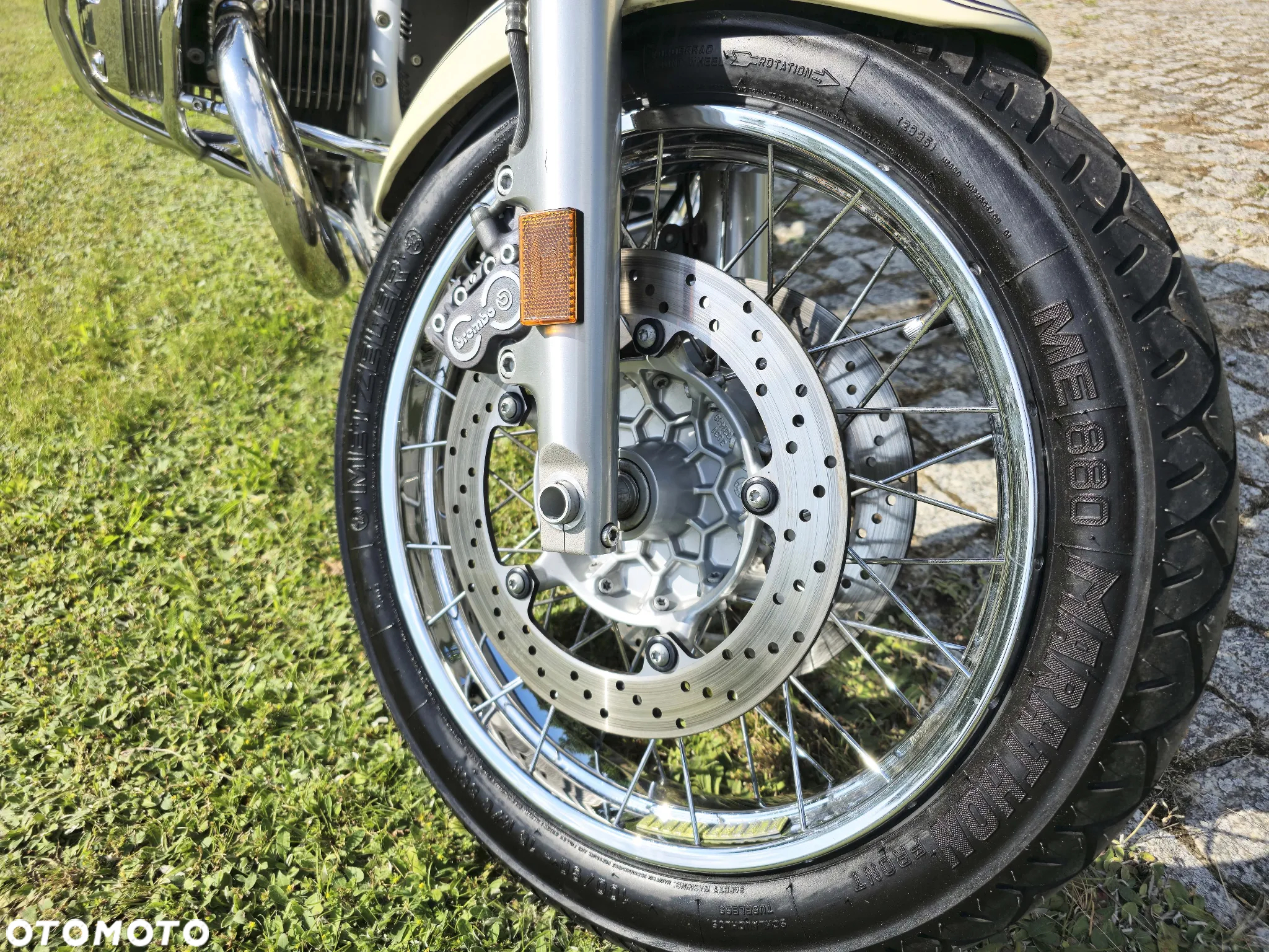 BMW R - 12