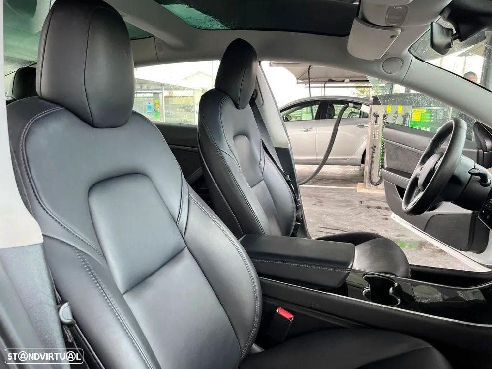 Tesla Model 3 Standard Range Plus RWD - 11