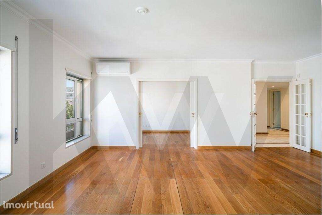 T4 amplo no Parque dos Príncipes | 2 estacionamentos | Ar Condicionado - Grande imagem: 4/26