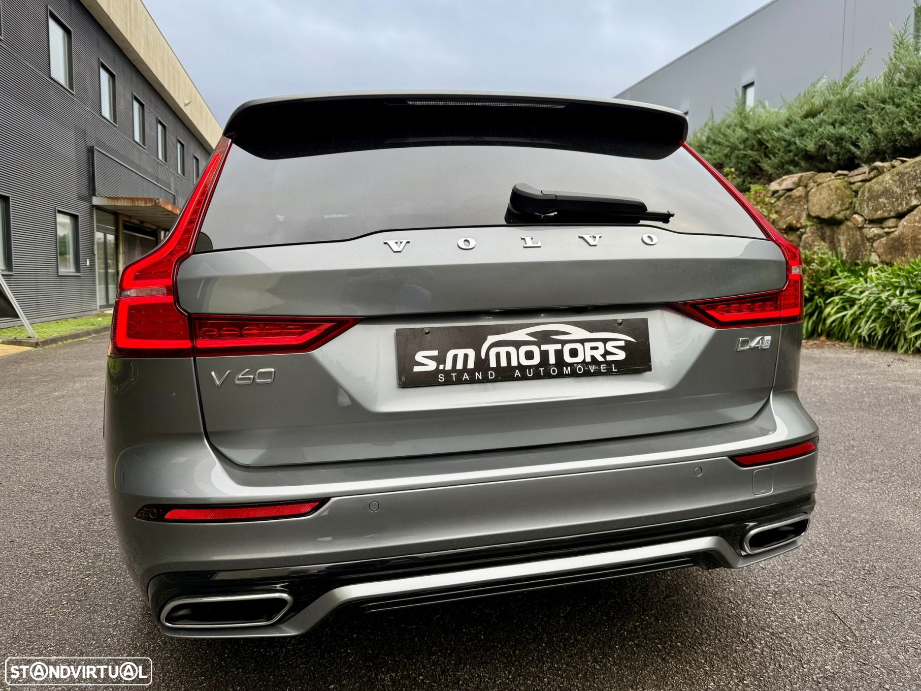 Volvo V60 2.0 D4 R-Design Geartronic - 5
