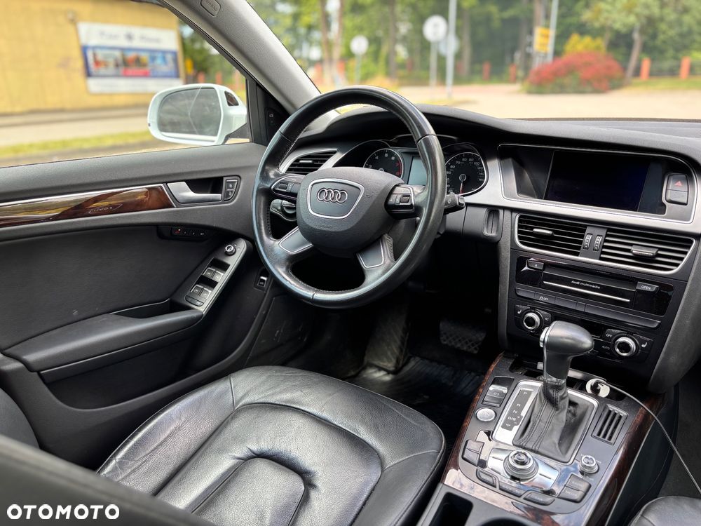 Audi A4 Limousine - 17