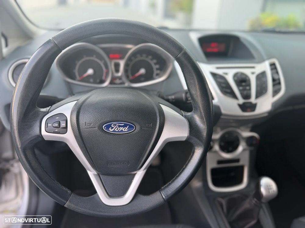 Ford Fiesta 1.25 Titanium - 8