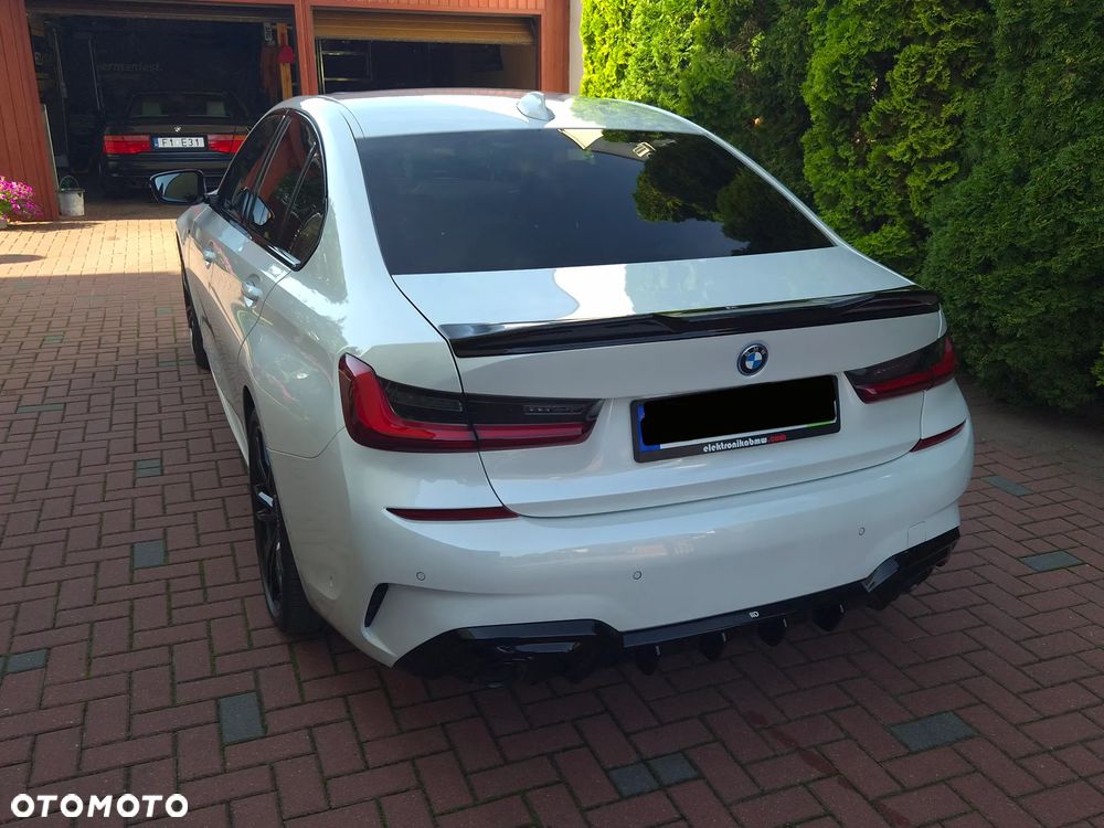 BMW Seria 3 330e xDrive M Sport - 27