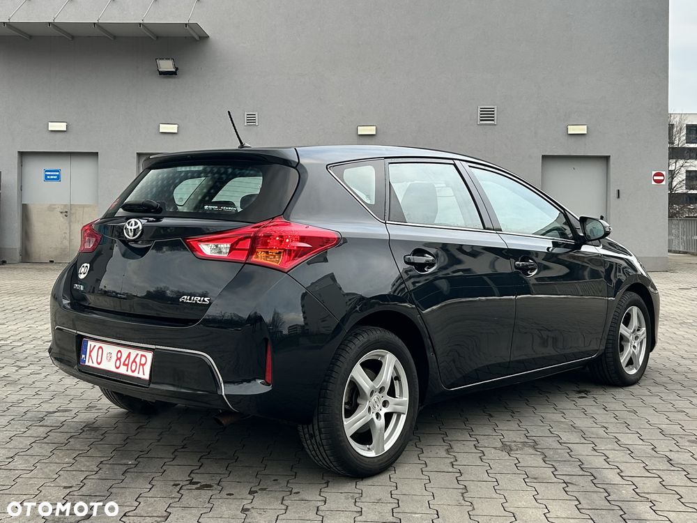 Toyota Auris - 5