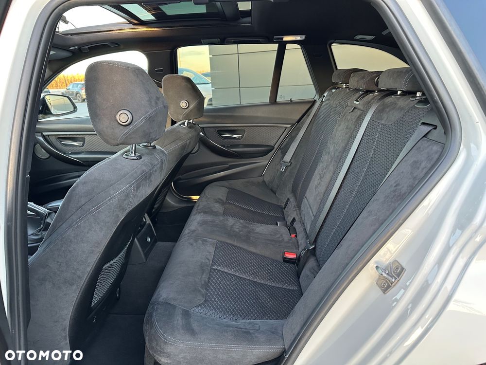 BMW Seria 3 318d M Sport EU6 - 24