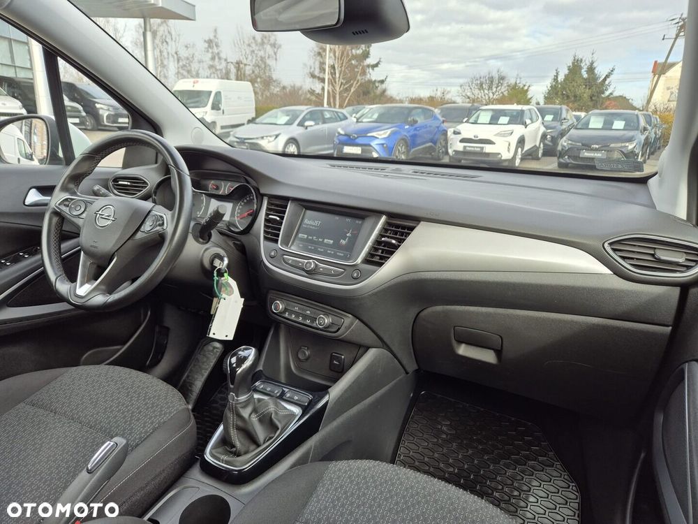 Opel Crossland X - 12