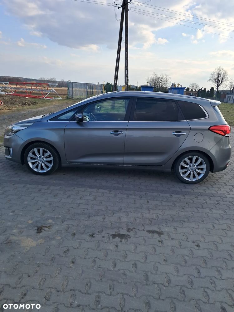 Kia Carens 1.7 CRDi XL 7os - 4