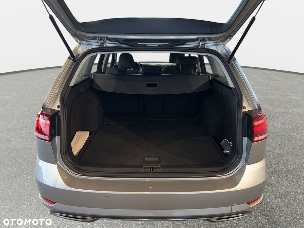 Volkswagen Golf Variant - 13