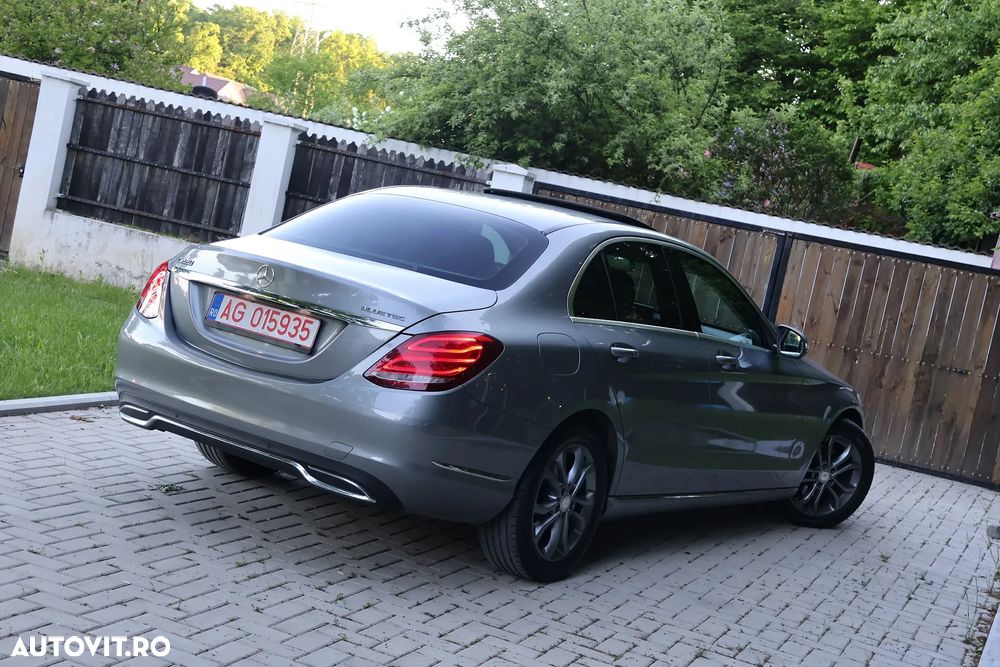 Mercedes-Benz C 220 CDI DPF BlueEFFICIENCY 7G-TRONIC Avantgarde Edition - 6
