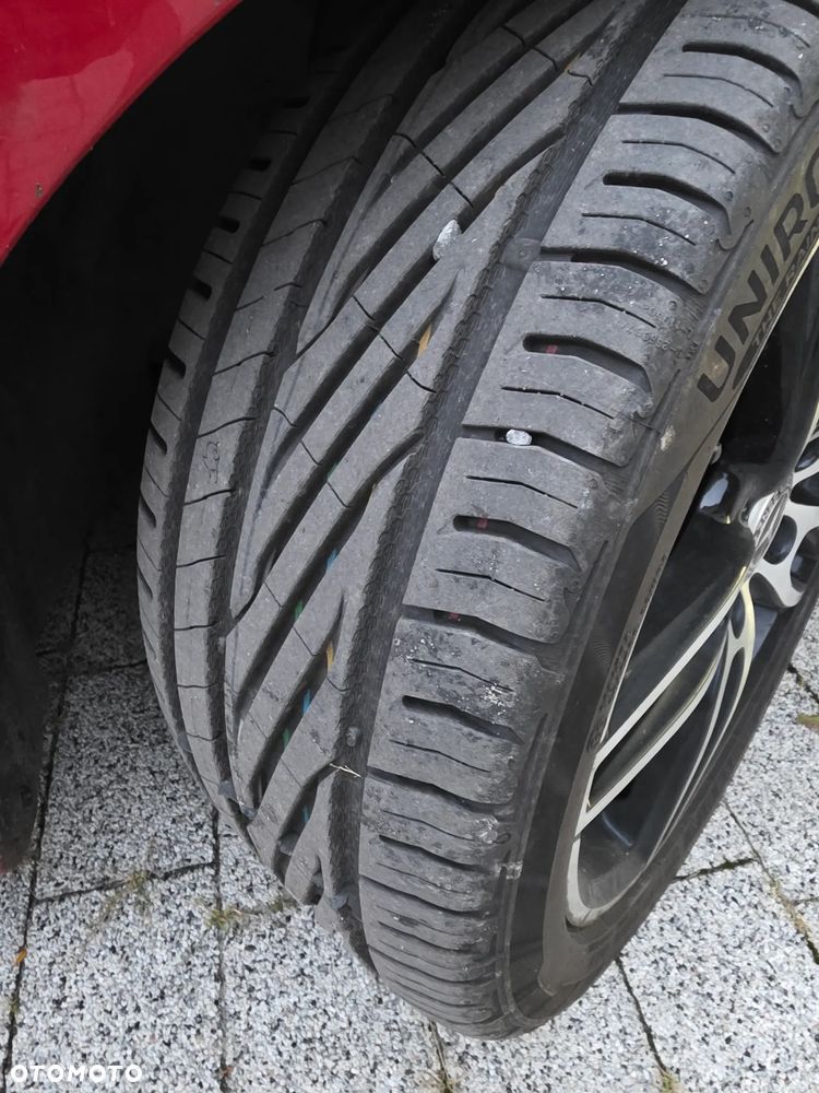 Mercedes-Benz CLA 200 7G-DCT - 20