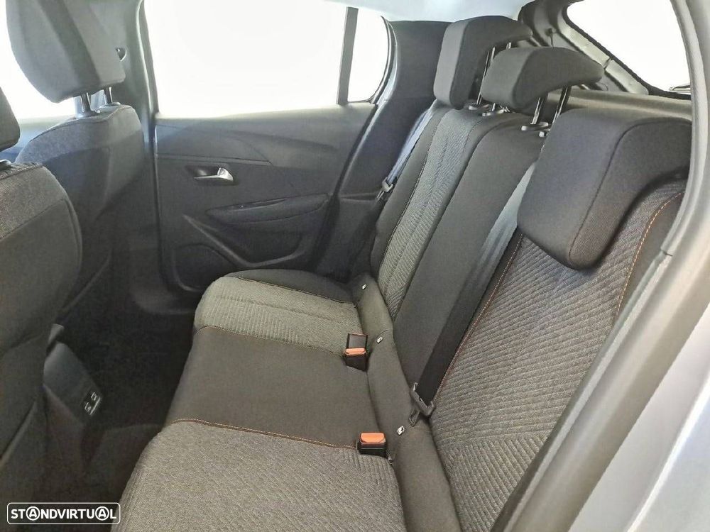 Peugeot 208 - 9