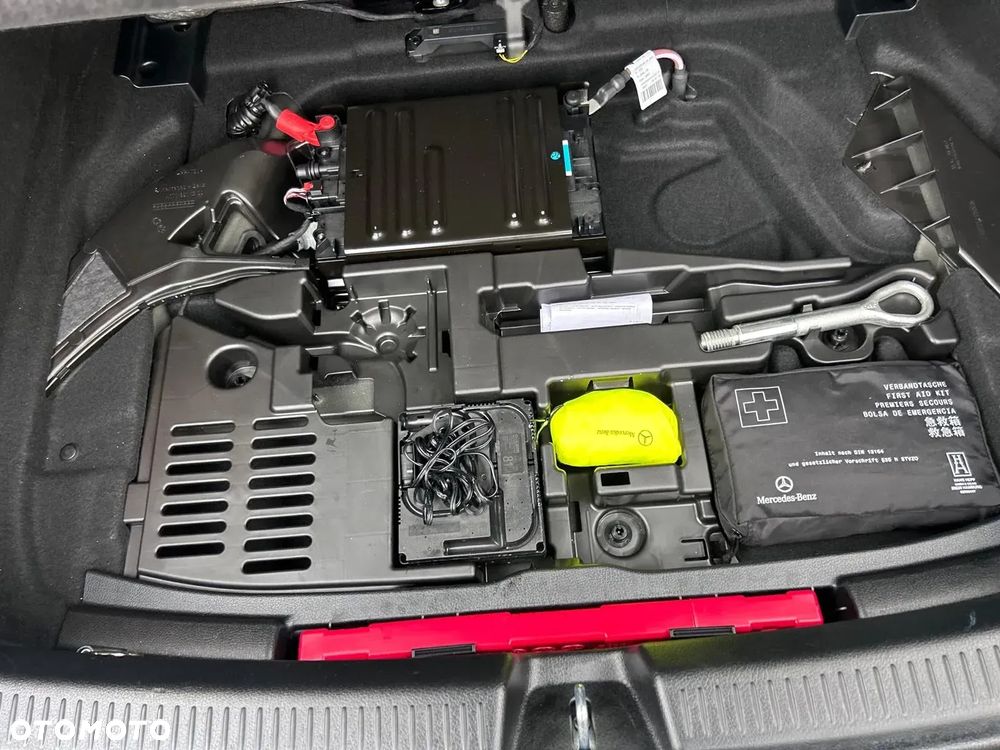 Mercedes-Benz Klasa A 200 AMG Line 7G-DCT - 29
