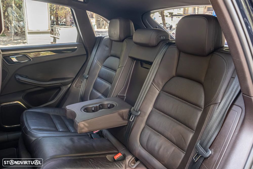 Porsche Macan S - 27