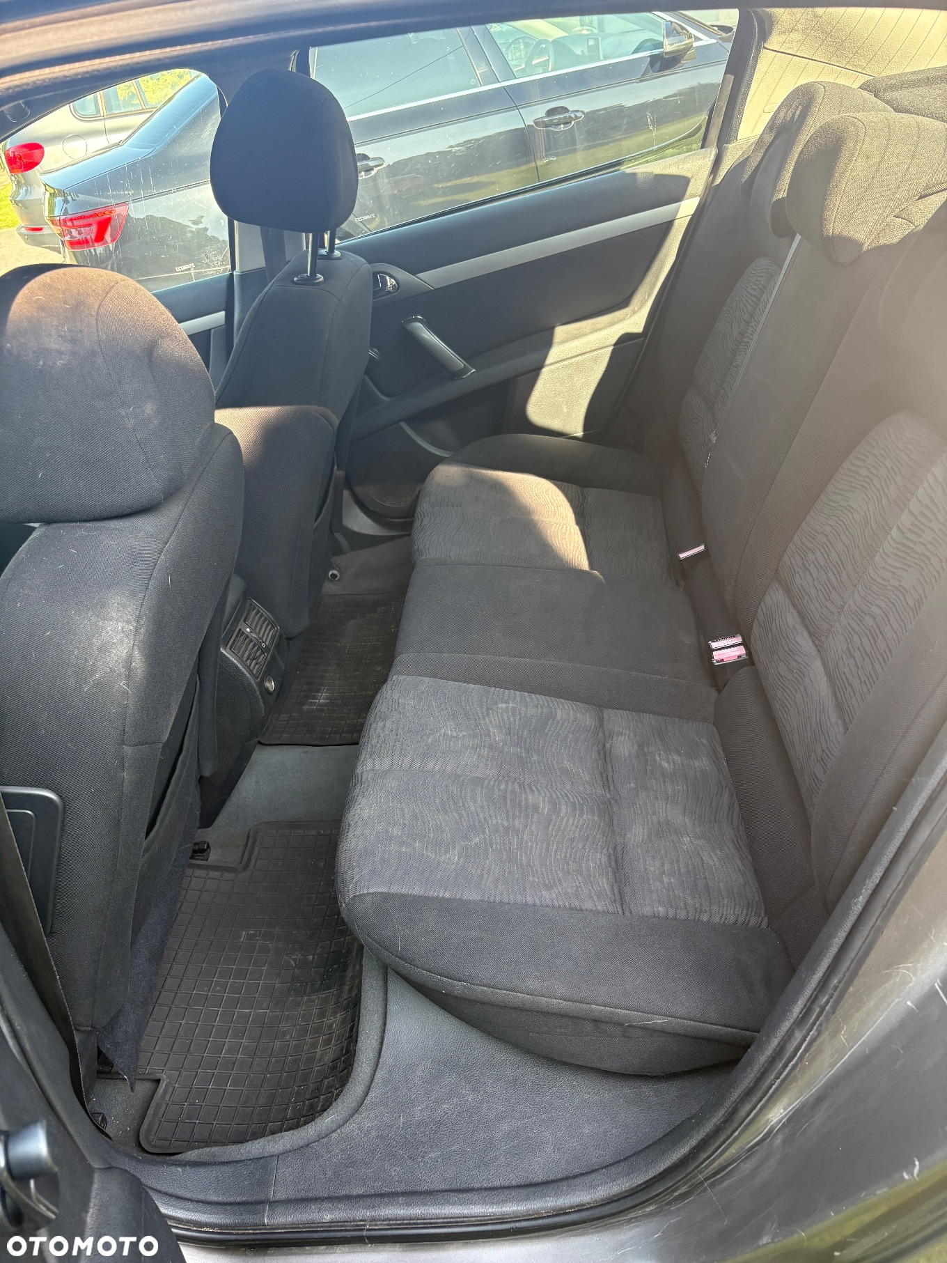 Peugeot 407 - 8