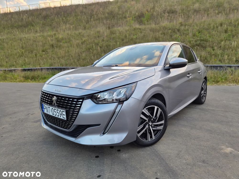 Peugeot 208 - 1