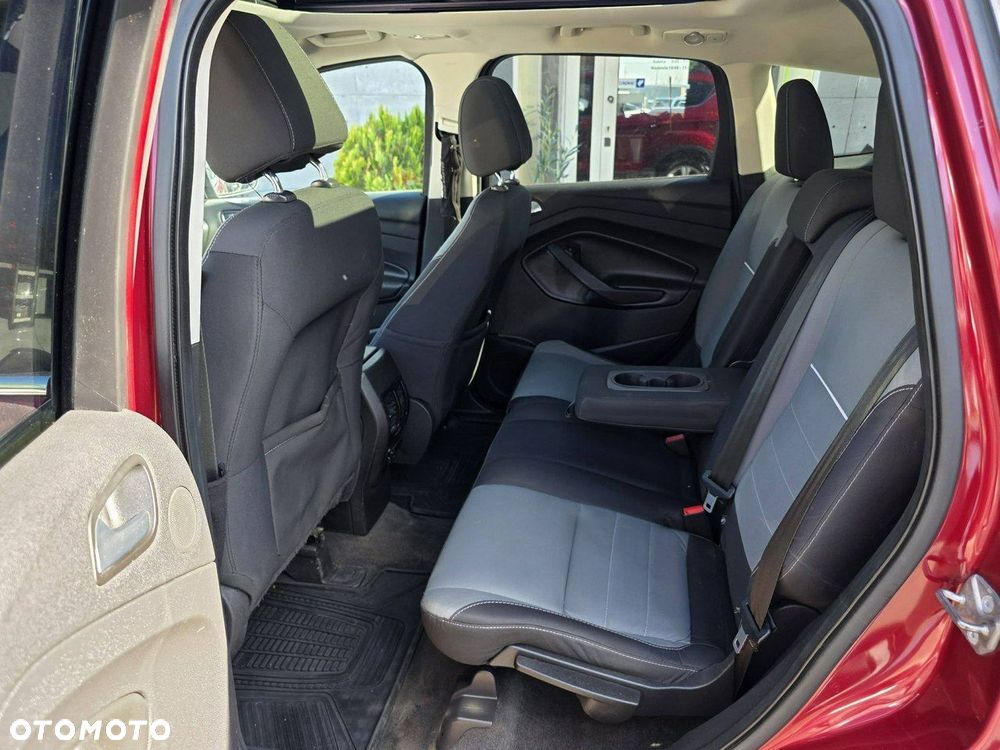Ford Kuga - 32