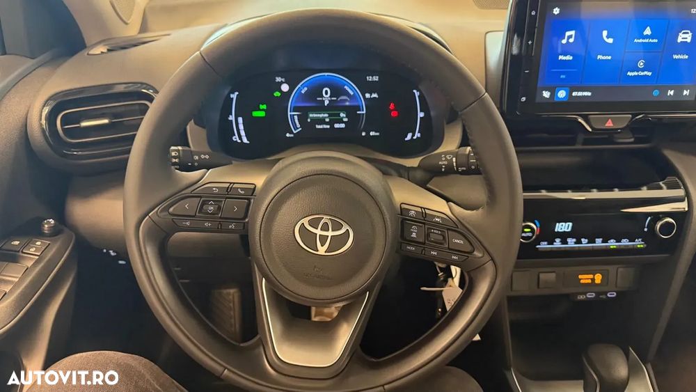Toyota Yaris Cross 1.5 VVT-i HSD 4x2 Active - 13