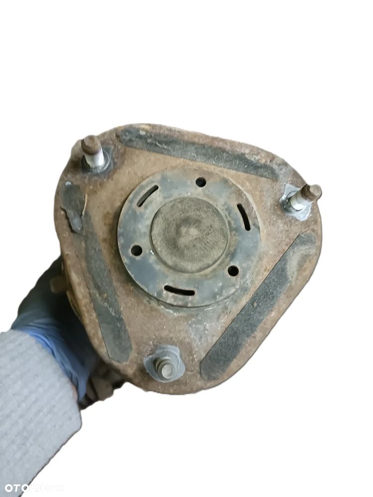TOYOTA COROLLA E16 12-19 1,4 D4D amortyzator prawy przód PP * - 4