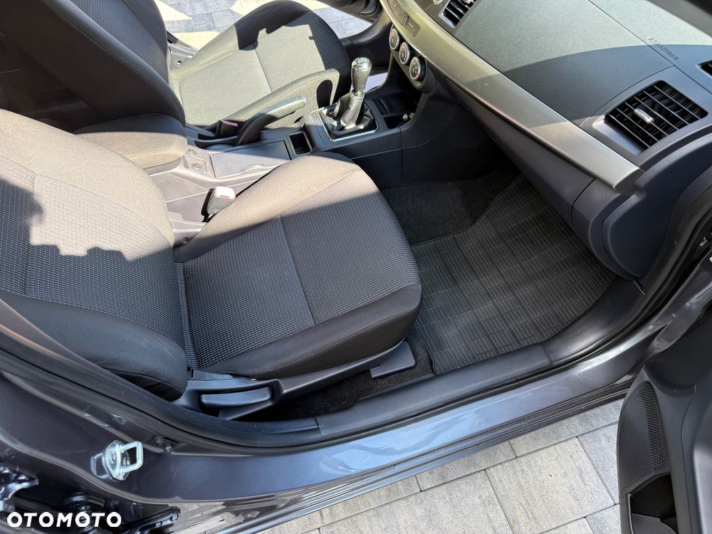 Mitsubishi Lancer 1.8 Intense - 18
