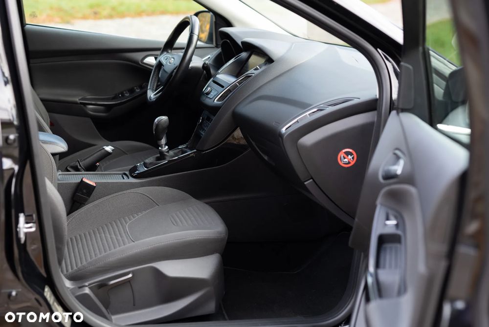 Ford Focus 1.5 EcoBoost Start-Stopp-System COOL&CONNECT - 27