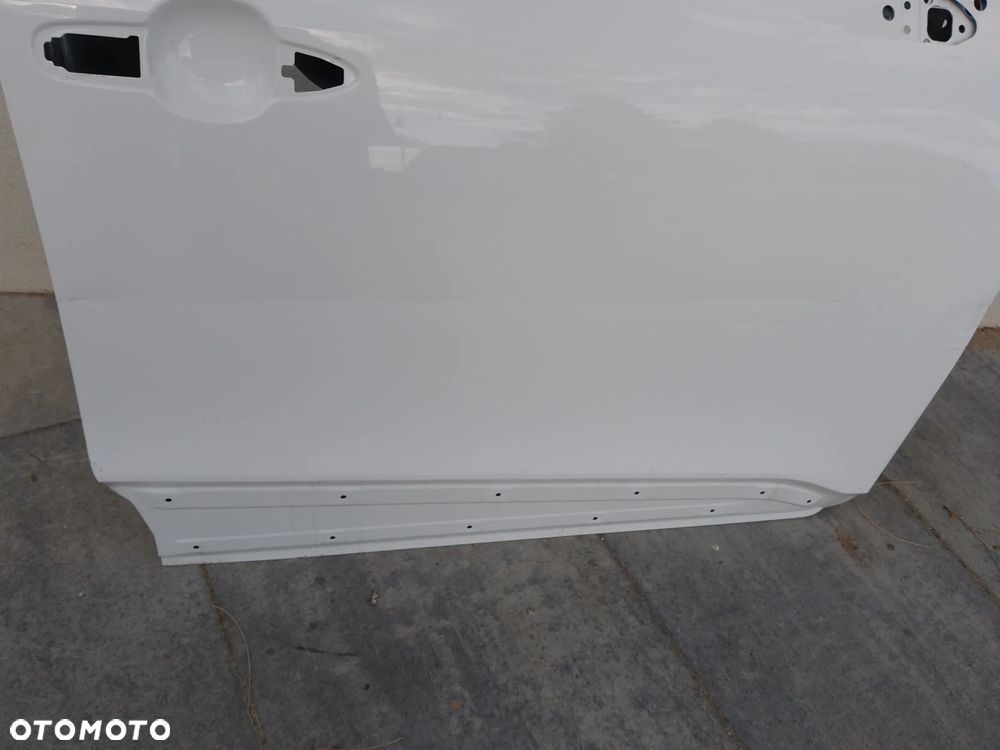 2SZT DRZWI PRAWE PRZEDNIE PRAWY TYŁ TOYOTA YARIS CROSS 20- - 8