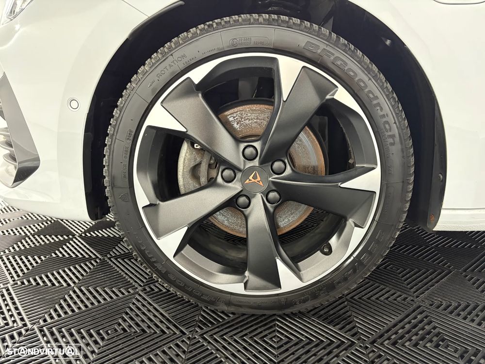 Cupra Leon ST 1.4 e-Hybrid MID DSG - 23