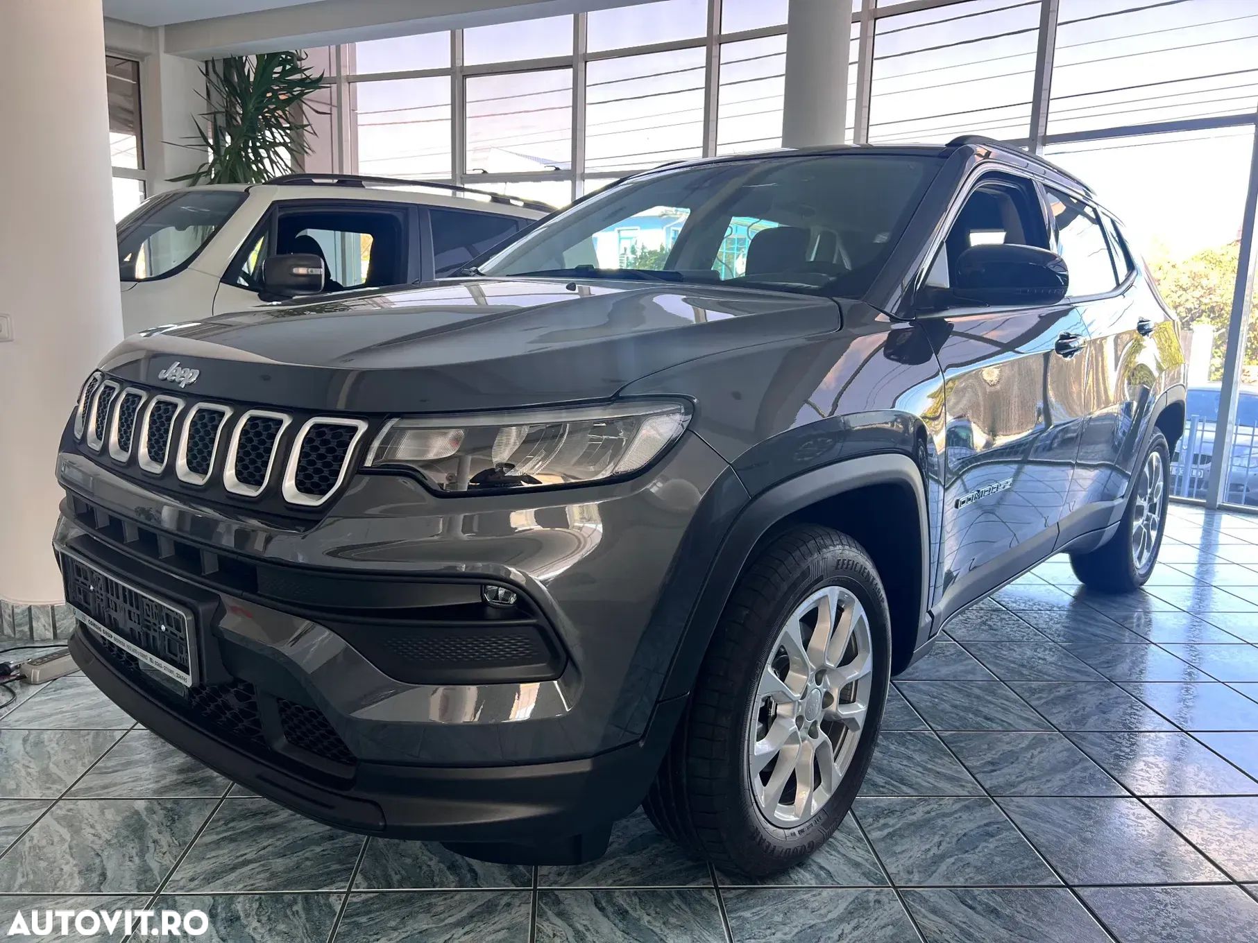 Jeep Compass - 1
