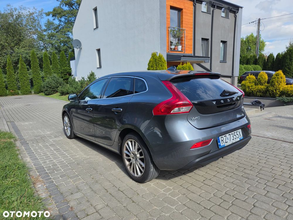 Volvo V40 D2 Kinetic - 3