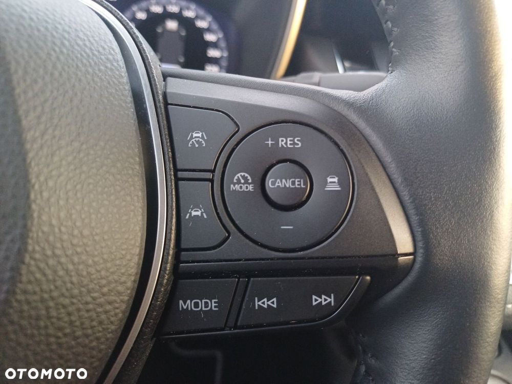 Toyota Corolla 1.8 Hybrid Comfort - 17