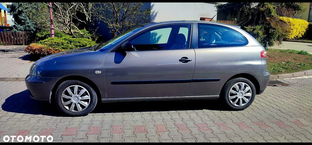 Seat Ibiza 1.4 16V Signo - 3