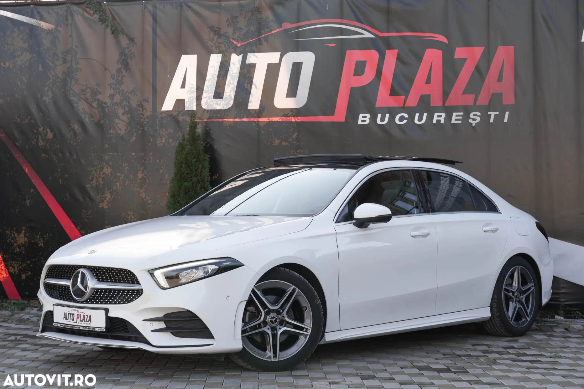 Mercedes-Benz A 200 7G-DCT Advanced AMG Line - 4
