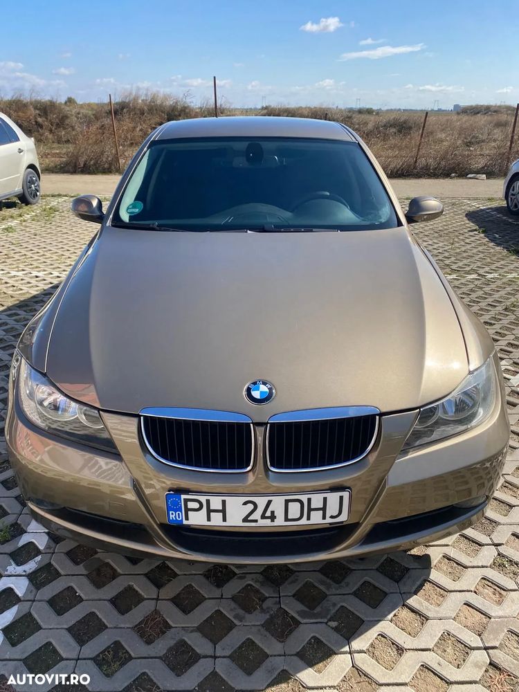 BMW Seria 3 318i Aut. - 1